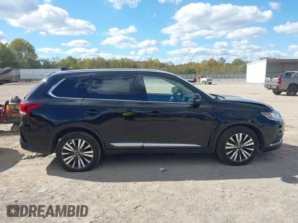 2020 Mitsubishi Outlander SE с VIN JA4AD3A37LZ020064, выставлен на аукционе IAAI как лот 43424364 с пробегом 102 696 миль миль и . История ставок и продаж доступна на DreamBid. Изображение 13.