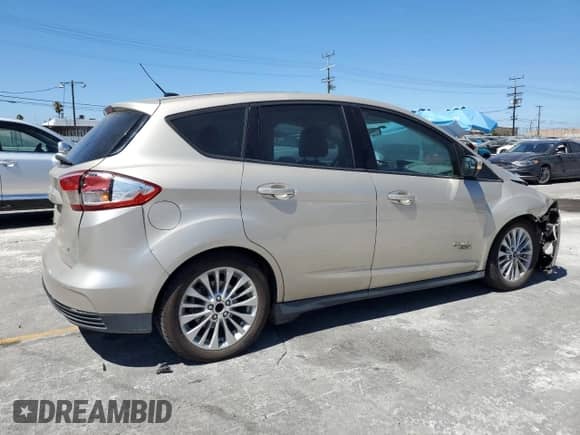 2017 Ford C-Max SE with VIN 1FADP5EU3HL102172, listed as a Copart auction lot 69627525 with 90,817 mi miles and Salvage title. Bid and sale history available at DreamBid. Image 3.