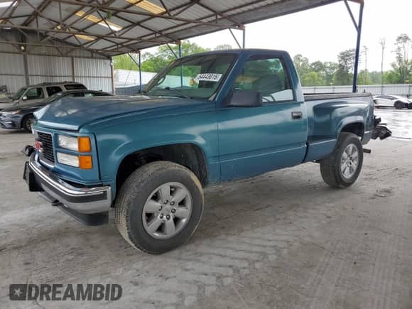 1997 GMC Sierra 1500 с VIN 1GTEK14R2VZ514577, выставлен на аукционе Copart как лот 54443015 с пробегом 214 823 миль миль и Списание • Salvage title. История ставок и продаж доступна на DreamBid. Изображение 1.