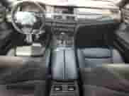 2015 BMW 7 Series 750Li z VIN WBAYE8C56FD782359, wystawiony jako Copart lot #67184815 z przebiegiem 77 457 mil mil oraz Szkoda całkowita • Salvage title. Historia ofert i sprzedaży dostępna na DreamBid. Obrazek 8.