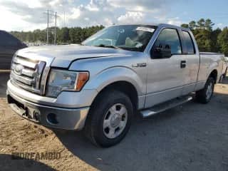 2011 Ford F-150 XL z VIN 1FTEX1CM1BFA48547, wystawiony jako Copart lot #85389075 z przebiegiem 243 725 mil mil oraz Czysty tytuł • Clean title. Historia ofert i sprzedaży dostępna na DreamBid. Obrazek 1.
