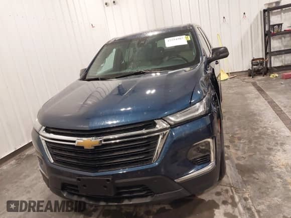 2022 Chevrolet Traverse LS z VIN 1GNEVFKW3NJ100968, wystawiony jako IAAI lot #42554987 z przebiegiem 40 732 mil mil oraz . Historia ofert i sprzedaży dostępna na DreamBid. Obrazek 12.