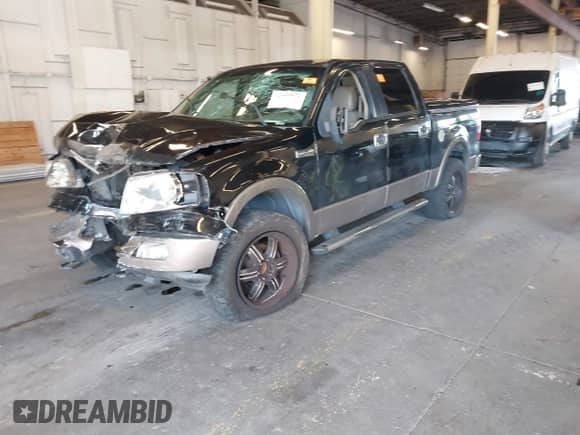 2005 Ford F-150 XLT z VIN 1FTPW14595KF08357, wystawiony jako IAAI lot #42955634 z przebiegiem Nie podano mil oraz . Historia ofert i sprzedaży dostępna na DreamBid. Obrazek 2.