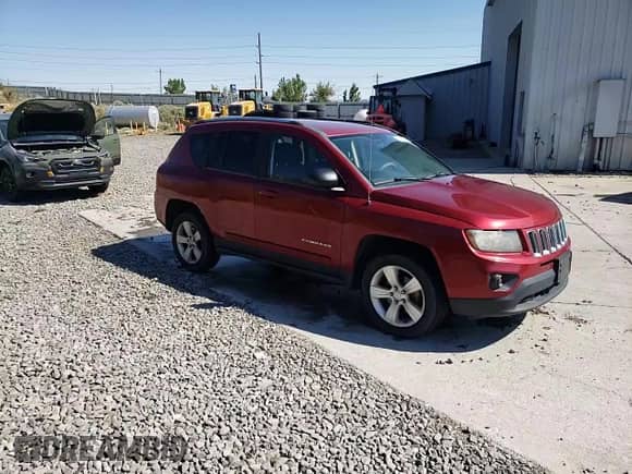2014 Jeep Compass Sport with VIN 1C4NJDBB8ED567758, listed as a Copart auction lot 67984065 with 123,788 mi miles and Salvage title. Bid and sale history available at DreamBid. Image 14.