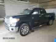 2016 Toyota Tundra Limited z VIN 5TFBY5F16GX575204, wystawiony jako Copart lot #54541445 z przebiegiem 107 940 mil mil oraz Szkoda całkowita • Salvage title. Historia ofert i sprzedaży dostępna na DreamBid. Obrazek 1.