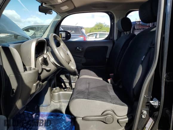 2014 Nissan Cube S z VIN JN8AZ2KR1ET352841, wystawiony jako Copart lot #81800154 z przebiegiem 89 415 mil mil oraz Szkoda całkowita • Salvage title. Historia ofert i sprzedaży dostępna na DreamBid. Obrazek 7.