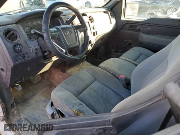 2012 Ford F-150 XL с VIN 1FTEX1CM1CFC81359, выставлен на аукционе Copart как лот 87804155 с пробегом 258 508 миль миль и Списание • Salvage title. История ставок и продаж доступна на DreamBid. Изображение 8.