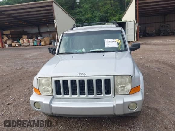 2006 Jeep Commander with VIN 1J8HH48N16C156972, listed as a IAAI auction lot 42577569 with Not provided miles and . Bid and sale history available at DreamBid. Image 6.