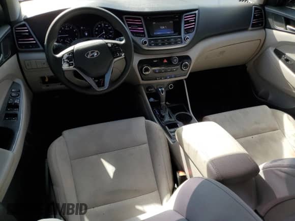 2018 Hyundai Tucson SE с VIN KM8J23A41JU813354, выставлен на аукционе Copart как лот 87043415 с пробегом 134 828 миль миль и Списание • Salvage title. История ставок и продаж доступна на DreamBid. Изображение 8.