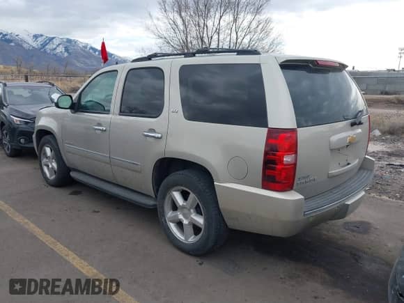 2013 Chevrolet Tahoe LTZ с VIN 1GNSCCE03DR127957, выставлен на аукционе IAAI как лот 41499268 с пробегом 64 292 миль миль и . История ставок и продаж доступна на DreamBid. Изображение 3.