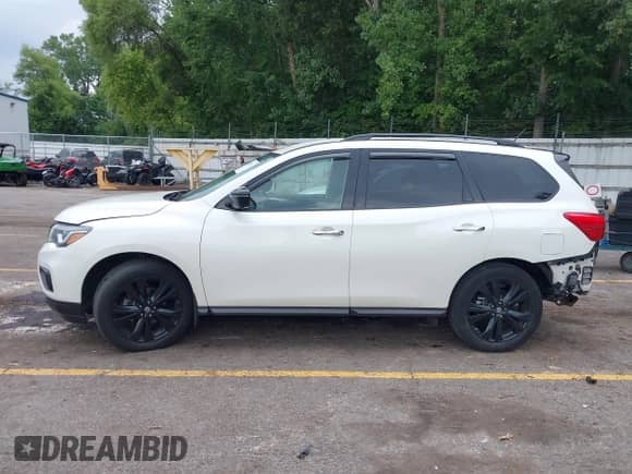 2018 Nissan Pathfinder SL с VIN 5N1DR2MM4JC641258, выставлен на аукционе IAAI как лот 42828121 с пробегом 137 987 миль миль и . История ставок и продаж доступна на DreamBid. Изображение 14.