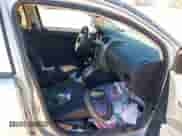 2008 Dodge Caliber SE z VIN 1B3HB28B18D674596, wystawiony jako IAAI lot #43403508 z przebiegiem 169 632 mil mil oraz . Historia ofert i sprzedaży dostępna na DreamBid. Obrazek 5.