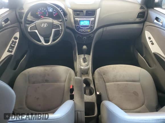 2012 Hyundai Accent GS z VIN KMHCT5AE4CU042837, wystawiony jako Copart lot #89846275 z przebiegiem 85 376 mil mil oraz Szkoda całkowita • Salvage title. Historia ofert i sprzedaży dostępna na DreamBid. Obrazek 8.