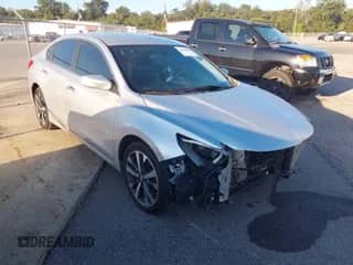 2016 Nissan Altima SR z VIN 1N4AL3APXGC141634, wystawiony jako IAAI lot #43507098 z przebiegiem 133 160 mil mil oraz . Historia ofert i sprzedaży dostępna na DreamBid. Obrazek 1.