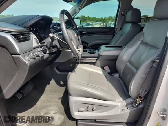 2016 Chevrolet Suburban LT с VIN 1GNSKHKC8GR138407, выставлен на аукционе Copart как лот 70026755 с пробегом 98 957 миль миль и Списание • Salvage title. История ставок и продаж доступна на DreamBid. Изображение 7.