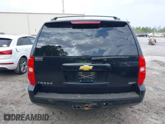 2012 Chevrolet Tahoe LT with VIN 1GNSCBE09CR222631, listed as a IAAI auction lot 41889997 with 166,138 mi miles and . Bid and sale history available at DreamBid. Image 16.