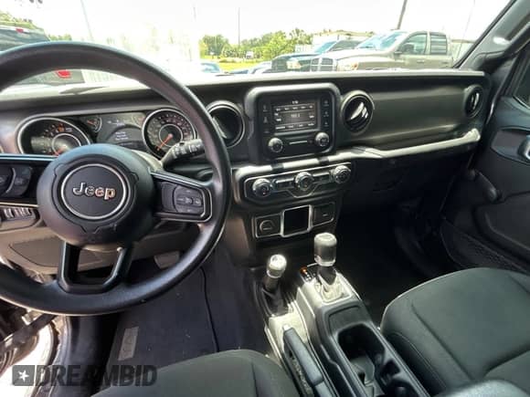 2019 Jeep Wrangler Sport S z VIN 1C4GJXAG6KW538797, wystawiony jako Copart lot #68742305 z przebiegiem 35 905 mil mil oraz Czysty tytuł • Clean title. Historia ofert i sprzedaży dostępna na DreamBid. Obrazek 9.