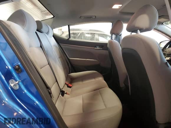 2018 Hyundai Elantra SEL с VIN 5NPD84LF2JH295589, выставлен на аукционе Copart как лот 90016455 с пробегом 27 833 миль миль и Списание • Salvage title. История ставок и продаж доступна на DreamBid. Изображение 10.