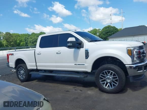 2018 Ford F-250 XL with VIN 1FT7W2BT2JEC86051, listed as a IAAI auction lot 42326692 with 125,515 mi miles and . Bid and sale history available at DreamBid. Image 13.