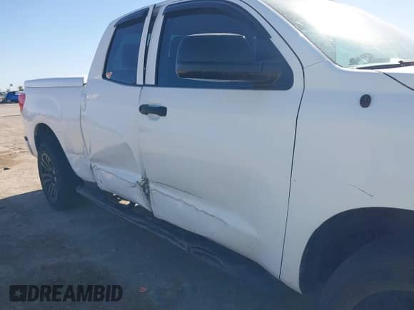 2011 Toyota Tundra с VIN 5TFRM5F1XBX022719, выставлен на аукционе IAAI как лот 43404467 с пробегом 250 462 миль миль и . История ставок и продаж доступна на DreamBid. Изображение 6.