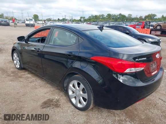 2013 Hyundai Elantra Limited z VIN 5NPDH4AE1DH211700, wystawiony jako IAAI lot #43300466 z przebiegiem 77 375 mil mil oraz . Historia ofert i sprzedaży dostępna na DreamBid. Obrazek 3.