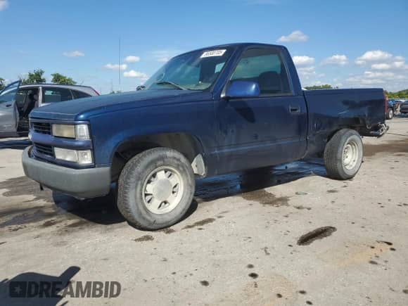 1998 Chevrolet Silverado 1500 with VIN 1GCEC14RXWZ128004, listed as a Copart auction lot 86500705 with 204,630 mi miles and Salvage title. Bid and sale history available at DreamBid. Image 1.