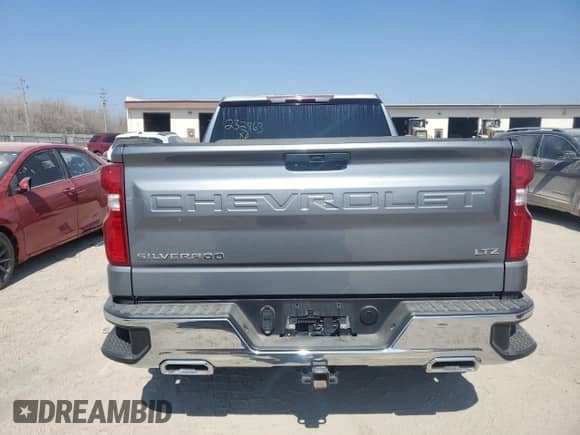 2020 Chevrolet Silverado 1500 LTZ z VIN 3GCUYGET0LG232863, wystawiony jako Copart lot #48916595 z przebiegiem Nie podano mil oraz Szkoda całkowita • Salvage title. Historia ofert i sprzedaży dostępna na DreamBid. Obrazek 6.