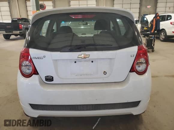 2011 Chevrolet Aveo LS z VIN KL1TD6DE3BB115412, wystawiony jako Copart lot #81599074 z przebiegiem 71 607 mil mil oraz Czysty tytuł • Clean title. Historia ofert i sprzedaży dostępna na DreamBid. Obrazek 6.