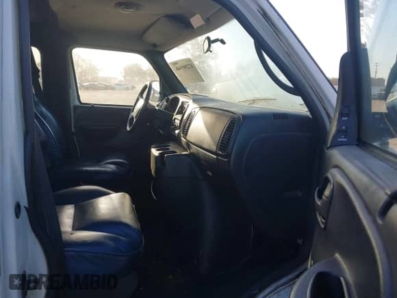 2001 Dodge Passenger with VIN 2B5WB35Z71K534523, listed as a IAAI auction lot 42280946 with 146,804 mi miles and . Bid and sale history available at DreamBid. Image 5.