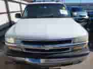 2005 Chevrolet Suburban LT z VIN 1GNEC16Z55J106137, wystawiony jako IAAI lot #41235825 z przebiegiem 231 042 mil mil oraz . Historia ofert i sprzedaży dostępna na DreamBid. Obrazek 12.