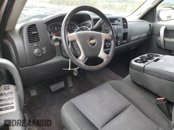 2010 Chevrolet Silverado 1500 LT with VIN 1GCSKSEA0AZ256054, listed as a Copart auction lot 89440485 with 145,813 mi miles and Clean title. Bid and sale history available at DreamBid. Image 8.