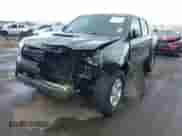 2015 Toyota Tacoma PreRunner z VIN 3TMJU4GN0FM185366, wystawiony jako IAAI lot #43316251 z przebiegiem 77 520 mil mil oraz . Historia ofert i sprzedaży dostępna na DreamBid. Obrazek 6.