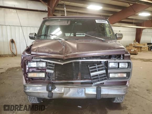 1992 Chevrolet Chevy Van с VIN 2GBEG25K3N4150299, выставлен на аукционе Copart как лот 74099444 с пробегом 156 341 миль миль и Чистый • Clean title. История ставок и продаж доступна на DreamBid. Изображение 5.
