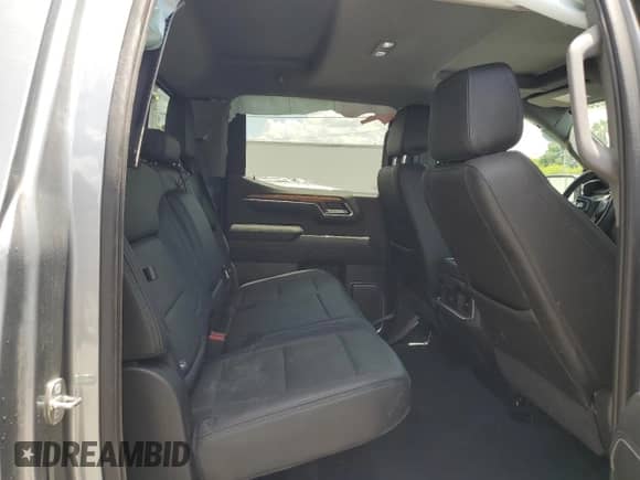 2023 GMC Sierra 1500 Denali z VIN 1GTUUGED7PZ270231, wystawiony jako Copart lot #58398935 z przebiegiem 14 572 mil mil oraz Nie do naprawy • Non repairable. Historia ofert i sprzedaży dostępna na DreamBid. Obrazek 10.