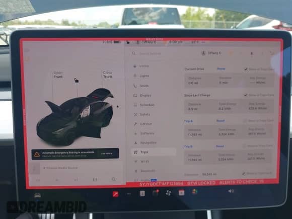 2021 Tesla Model Y Performance with VIN 5YJYGDEF1MF121694, listed as a IAAI auction lot 43168322 with 39,243 mi miles and . Bid and sale history available at DreamBid. Image 19.