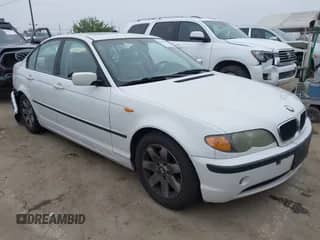 2004 BMW 3 Series 325i with VIN WBAAZ33444KP85964, listed as a IAAI auction lot 42024989 with 165,813 mi miles and . Bid and sale history available at DreamBid. Image 1.