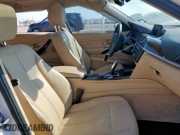 2015 BMW 3 Series 328i с VIN WBA3C1G52FNR50056, выставлен на аукционе Copart как лот 85117475 с пробегом Не указан миль и Списание • Salvage title. История ставок и продаж доступна на DreamBid. Изображение 7.