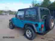 1997 Jeep Wrangler SE z VIN 1J4FY29P7VP447481, wystawiony jako IAAI lot #43438550 z przebiegiem 190 965 mil mil oraz . Historia ofert i sprzedaży dostępna na DreamBid. Obrazek 3.