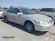 2001 Toyota Camry LE z VIN 4T1BF28K31U963778, wystawiony jako IAAI lot #42946757 z przebiegiem 210 621 mil mil oraz . Historia ofert i sprzedaży dostępna na DreamBid. Obrazek 1.