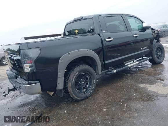 2007 Toyota Tundra Limited z VIN 5TBEV58177S458863, wystawiony jako IAAI lot #41527195 z przebiegiem 191 506 mil mil oraz . Historia ofert i sprzedaży dostępna na DreamBid. Obrazek 4.