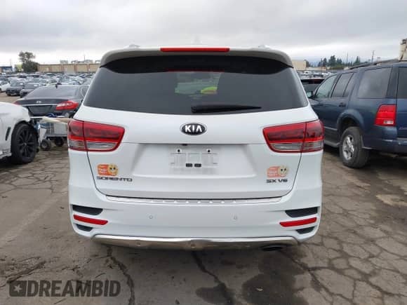 2017 Kia Sorento SXL с VIN 5XYPK4A55HG319359, выставлен на аукционе IAAI как лот 41524367 с пробегом 105 913 миль миль и . История ставок и продаж доступна на DreamBid. Изображение 15.