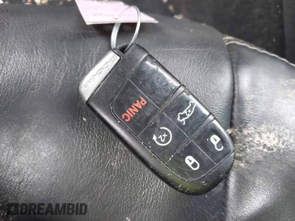 2013 Dodge Charger RT z VIN 2C3CDXCT8DH676914, wystawiony jako IAAI lot #41653738 z przebiegiem 159 654 mil mil oraz . Historia ofert i sprzedaży dostępna na DreamBid. Obrazek 11.