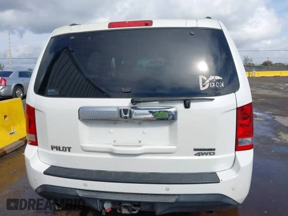 2013 Honda Pilot Touring with VIN 5FNYF4H95DB001891, listed as a IAAI auction lot 43335857 with 236,842 mi miles and . Bid and sale history available at DreamBid. Image 17.