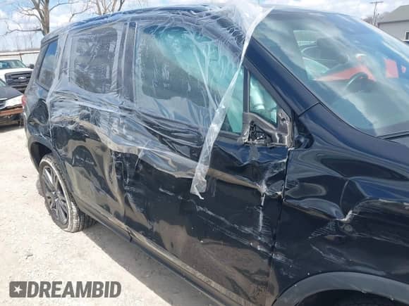 2021 Honda Passport EX-L with VIN 5FNYF8H51MB024220, listed as a IAAI auction lot 41882877 with 53,212 mi miles and . Bid and sale history available at DreamBid. Image 17.