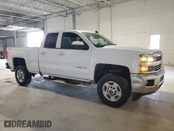 2016 Chevrolet Silverado 2500HD LT with VIN 1GC2KVEG9GZ305461, listed as a Copart auction lot 69593345 with 127,419 mi miles and Clean title. Bid and sale history available at DreamBid. Image 4.