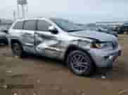 2018 Jeep Grand Cherokee Sterling z VIN 1C4RJFBG1JC326231, wystawiony jako Copart lot #49654255 z przebiegiem 160 118 mil mil oraz Szkoda całkowita • Salvage title. Historia ofert i sprzedaży dostępna na DreamBid. Obrazek 4.