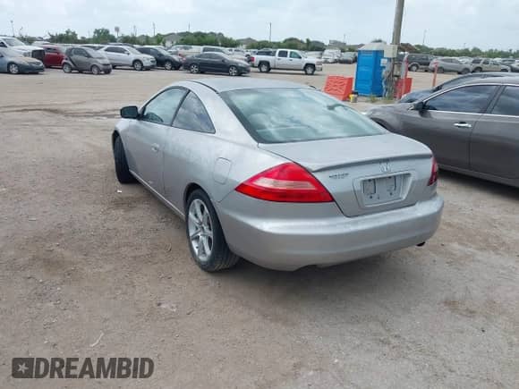2005 Honda Accord with VIN 1HGCM71525A019897, listed as a IAAI auction lot 42329058 with 198,854 mi miles and . Bid and sale history available at DreamBid. Image 3.