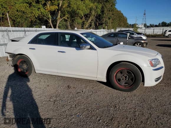 2012 Chrysler 300 Limited z VIN 2C3CCACGXCH307327, wystawiony jako Copart lot #82133095 z przebiegiem 226 977 mil mil oraz Szkoda całkowita • Salvage title. Historia ofert i sprzedaży dostępna na DreamBid. Obrazek 4.