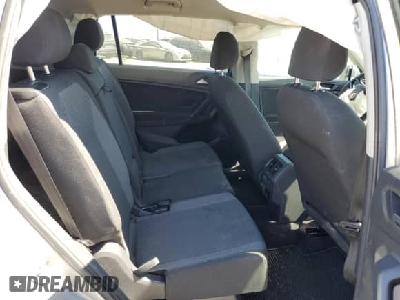 2020 Volkswagen Tiguan S с VIN 3VV1B7AX1LM145070, выставлен на аукционе Copart как лот 66713625 с пробегом Не указан миль и Списание • Salvage title. История ставок и продаж доступна на DreamBid. Изображение 11.