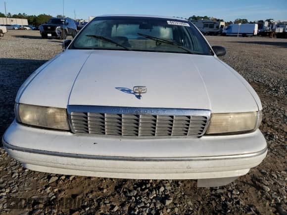 1995 Chevrolet Caprice с VIN 1G1BL52W0SR192168, выставлен на аукционе Copart как лот 84741494 с пробегом Не указан миль и Списание • Salvage title. История ставок и продаж доступна на DreamBid. Изображение 5.